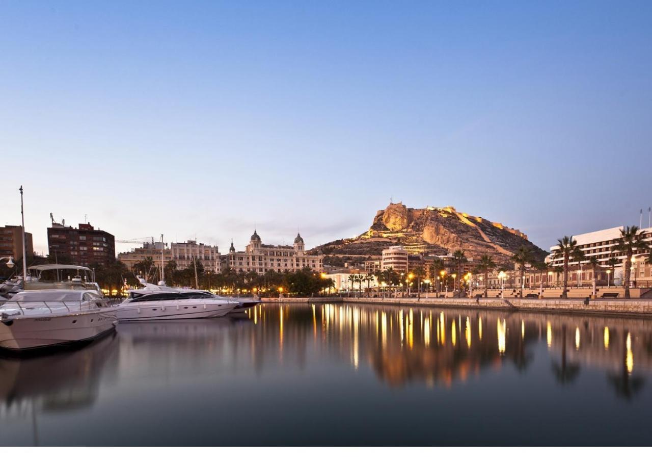 Luxury New Apartment City Centre & Beach, Alicante Exterior photo