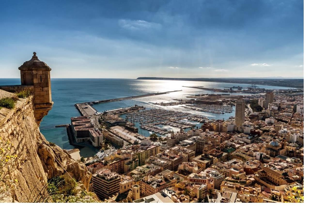 Luxury New Apartment City Centre & Beach, Alicante Exterior photo